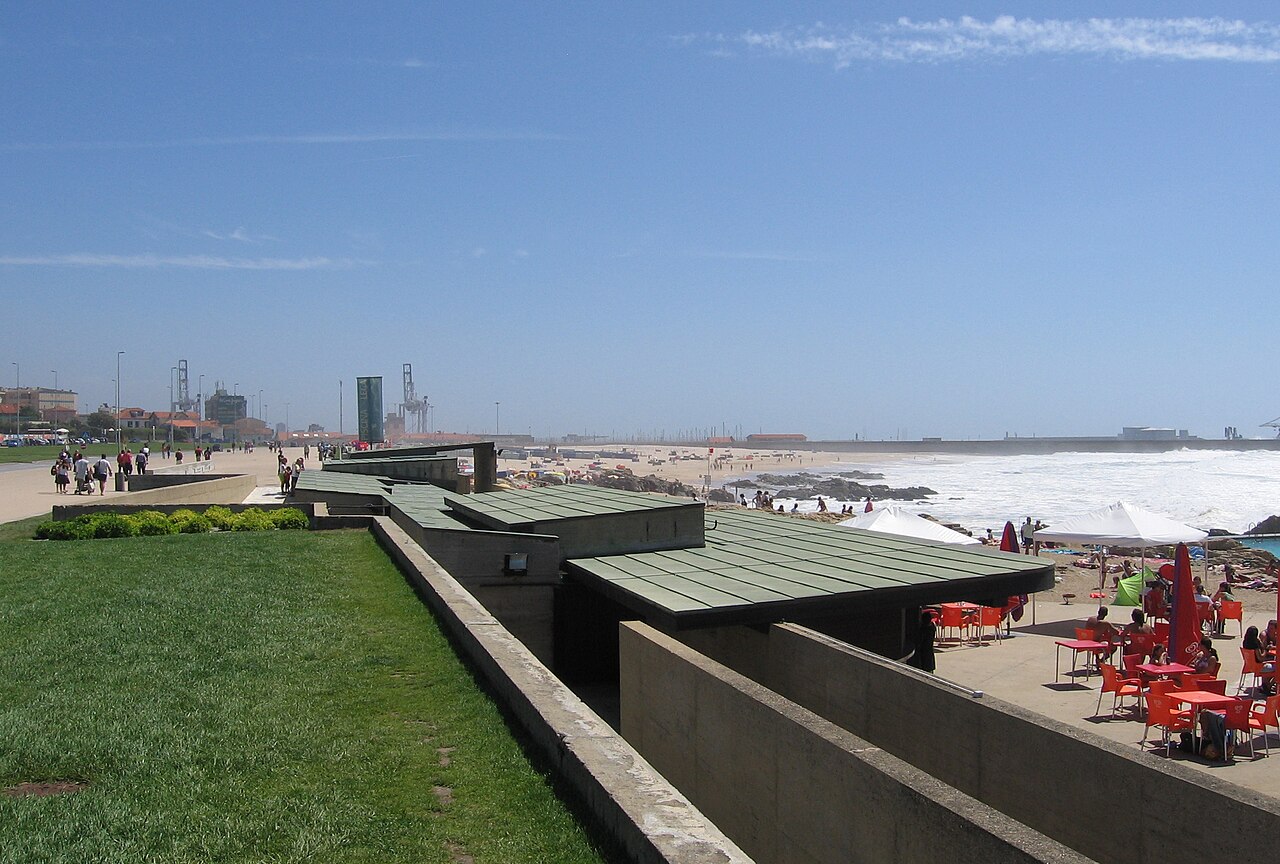 Leca da Palmeira coastline near Matosinhos, Portugal